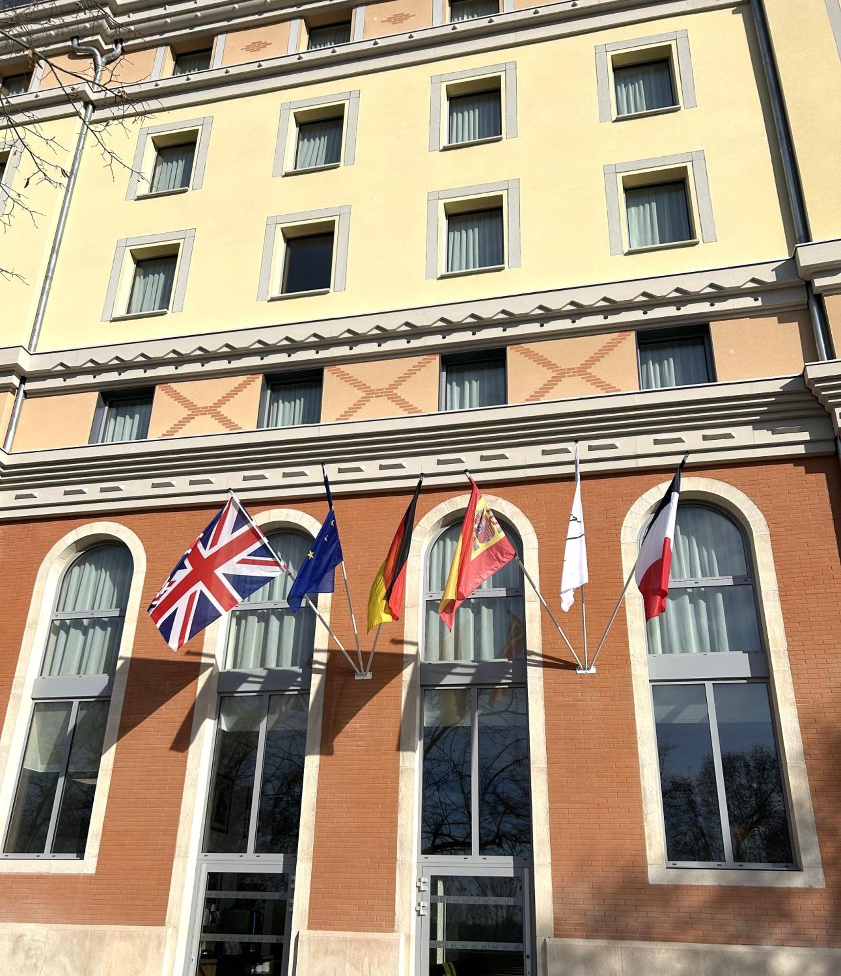 Dali Hotel Montauban Exterior photo